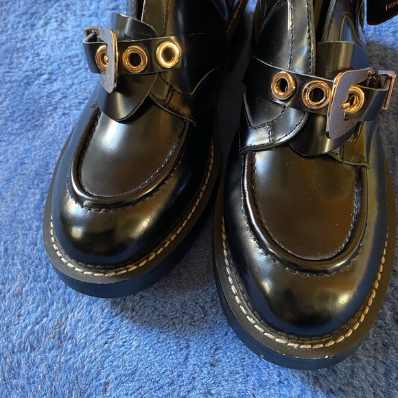 Black Cut-Out combat Ankle Boots with Gold Accents unbranded - Picture 4 of 5